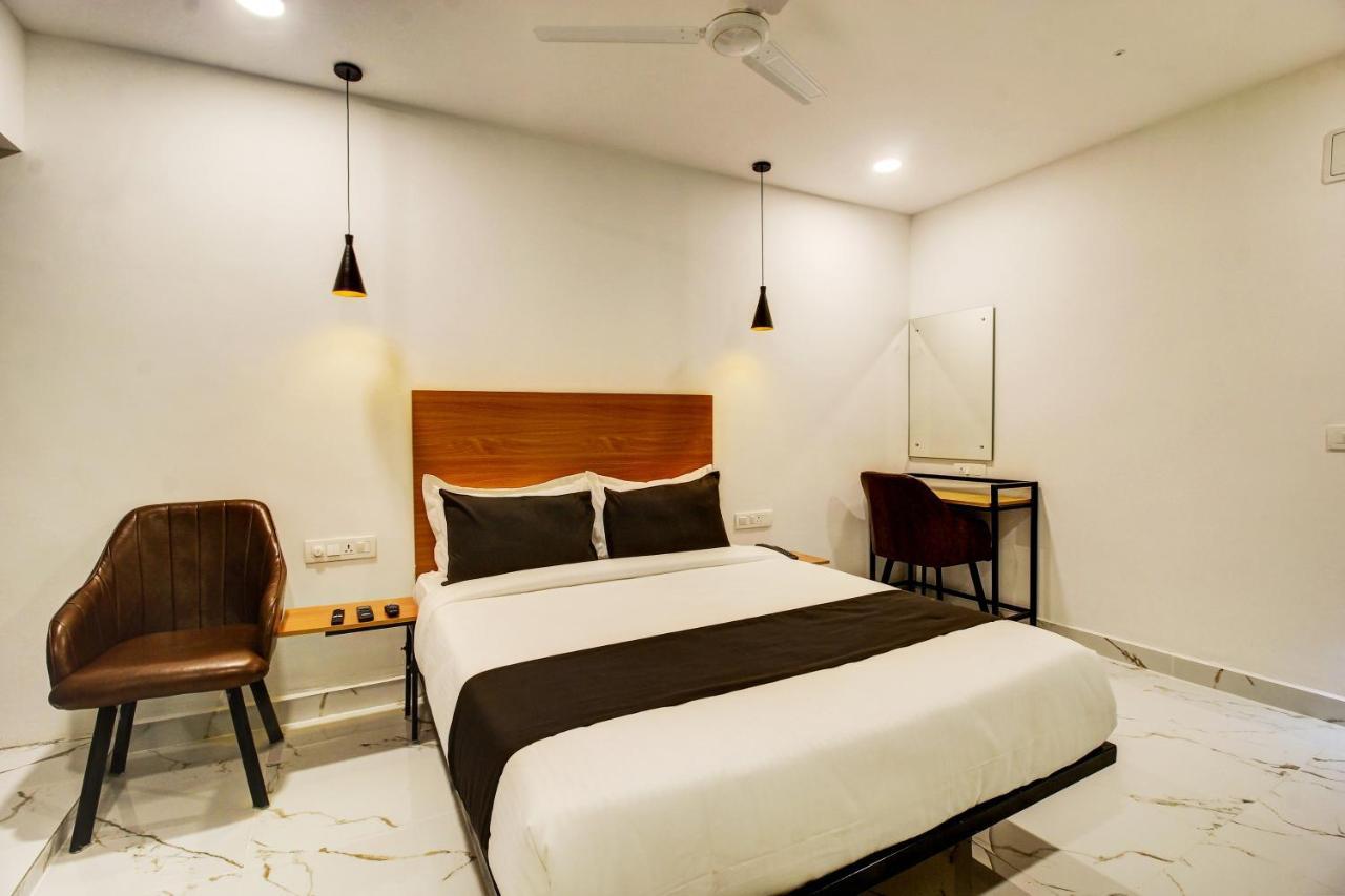 Super Townhouse Rcc Hotel Banjara Hills Haidarábád Kültér fotó
